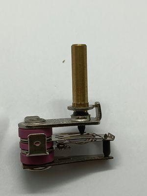 Thermostat bimétallique réglable avec une plage de température de 50 à 250 °C et 100 cycles d'endurance